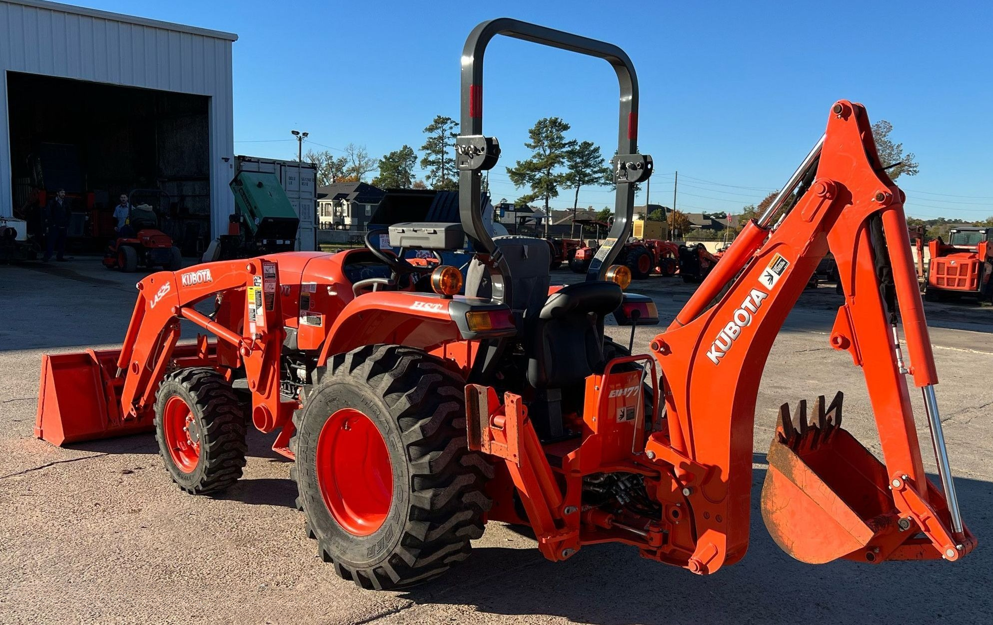 2018 Kubota L3301HST MFWD thumbnail 4