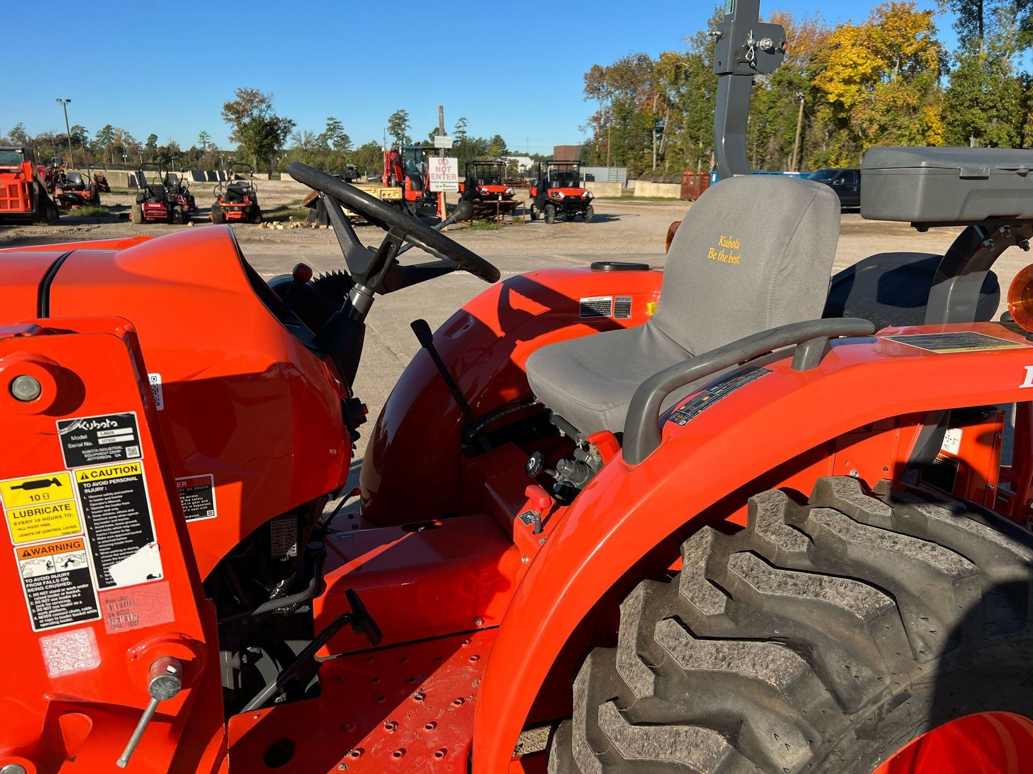 2018 Kubota L3301HST MFWD thumbnail 6