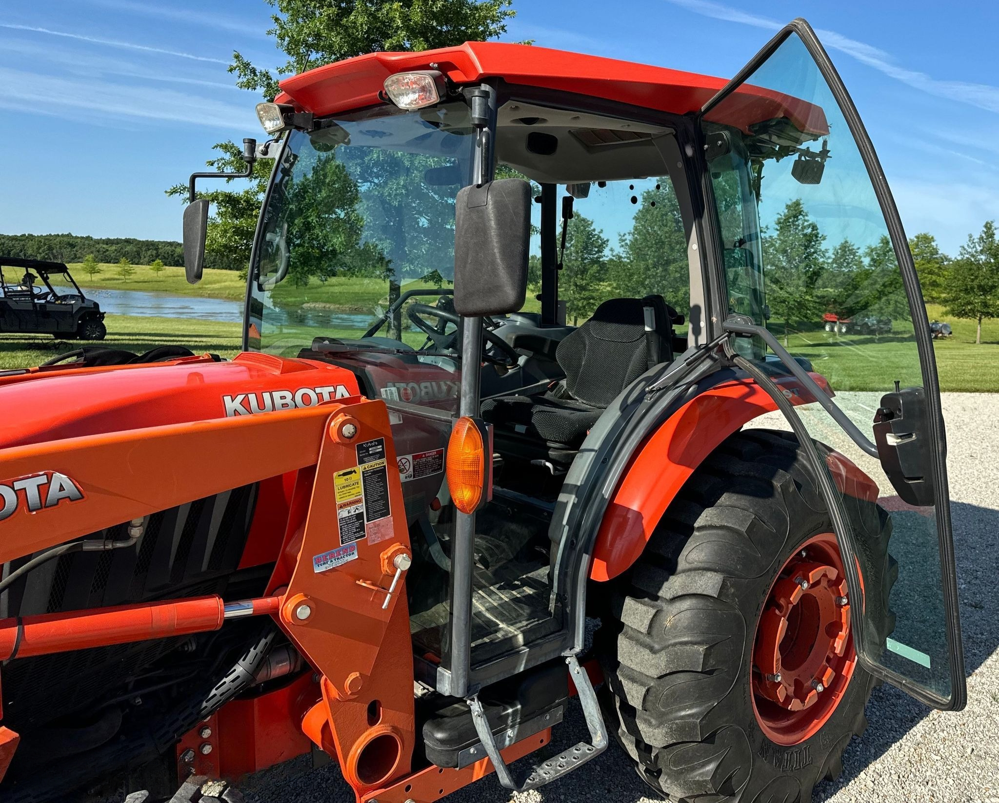 2016 Kubota L6060 thumbnail 7